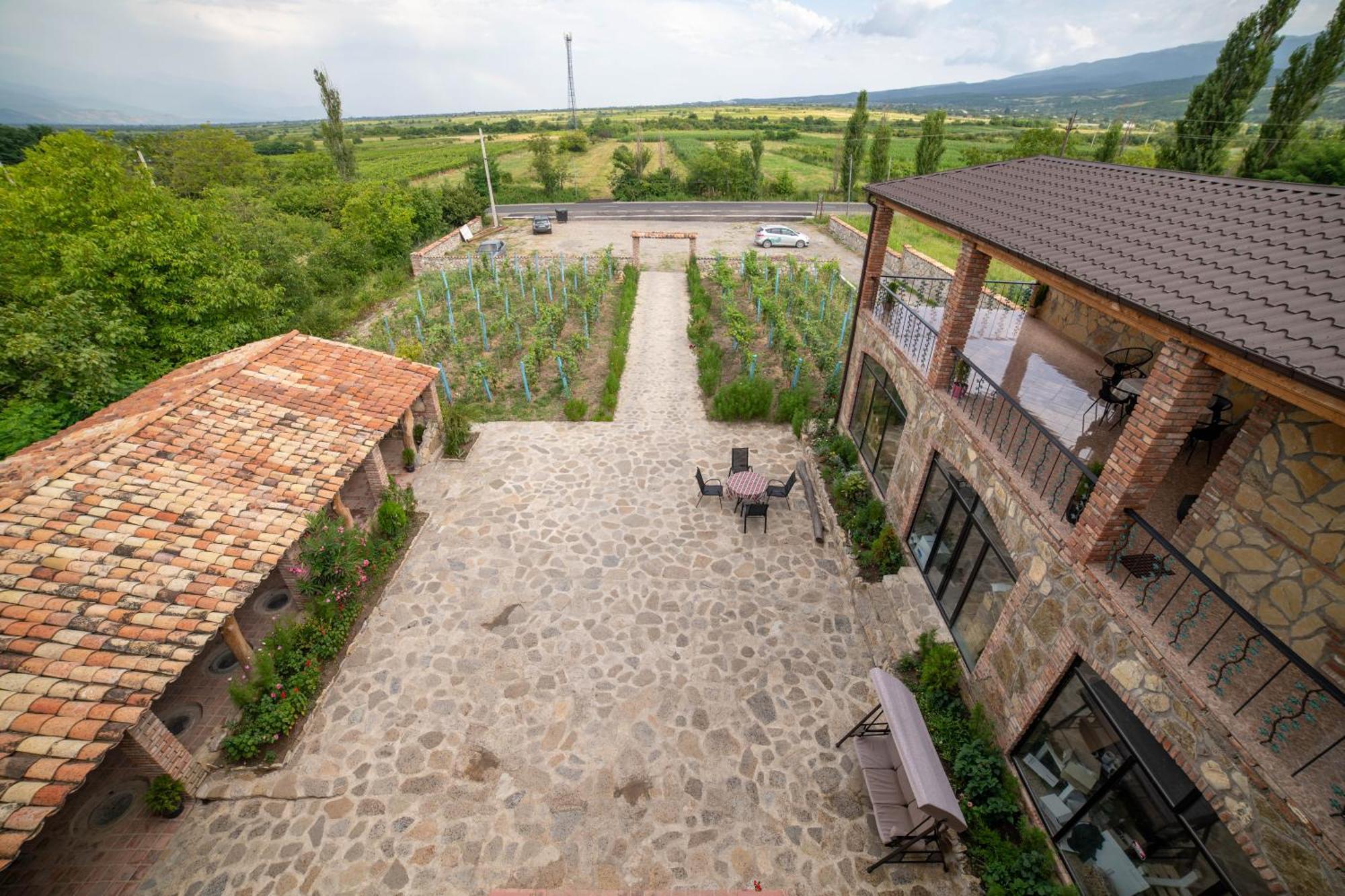 Bekas Wine Cellar Hotel Akhmeta Luaran gambar